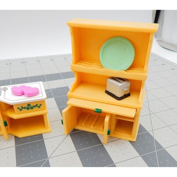 Sylvanian Families Calico Critters Kozy Kitchen Epoch Replacements Incomplete - Picture 2 of 9